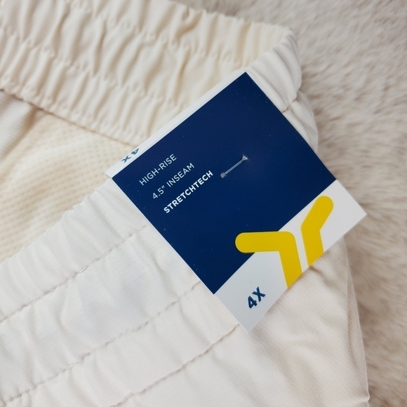 Old Navy High-Waisted StretchTech Water-Repellent Shorts Creme De La Creme BNWT - Picture 8 of 11